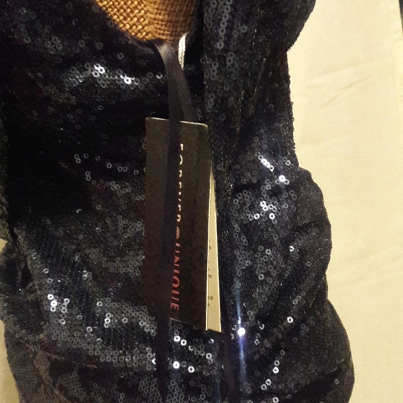 Forever Unique sequin dress - Picture 3 of 8